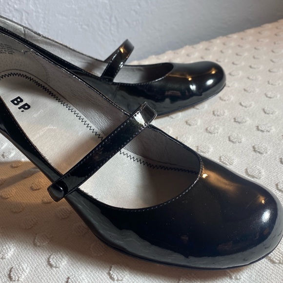 Women’s Black BP Patent Leather Mary Jane Heels With Button Detail - Picture 11 of 16